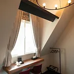 Hotel Boutique Kint 4*